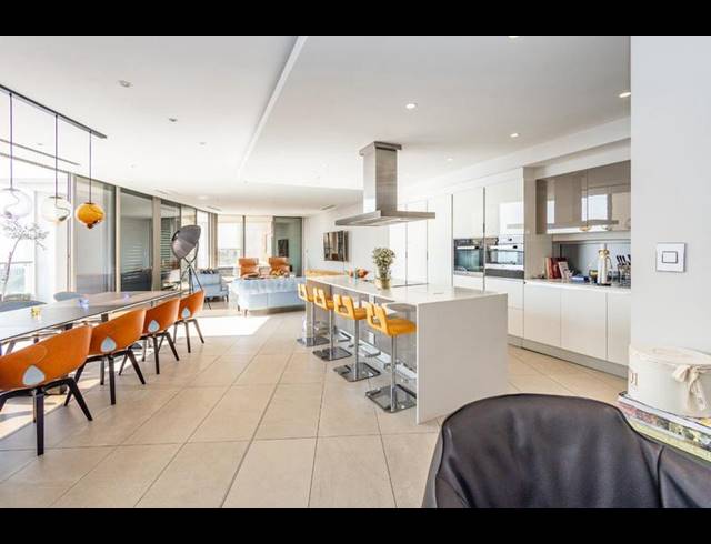 4 BEDROOM APARTMENT FOR SALE IN SANDTON CENTRAL